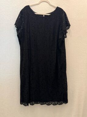 Roaman's Black Lace Midi Dress with Short Sleeves